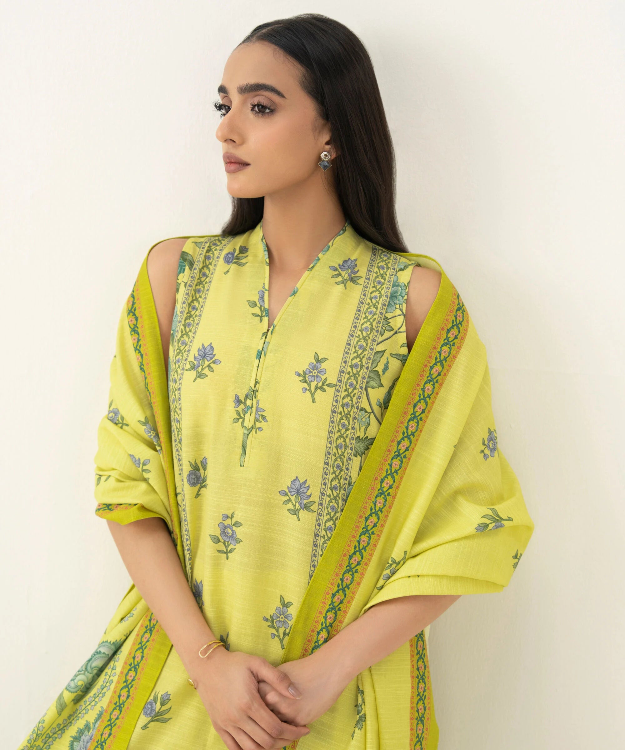 3 Piece - Printed Khaddar Suit