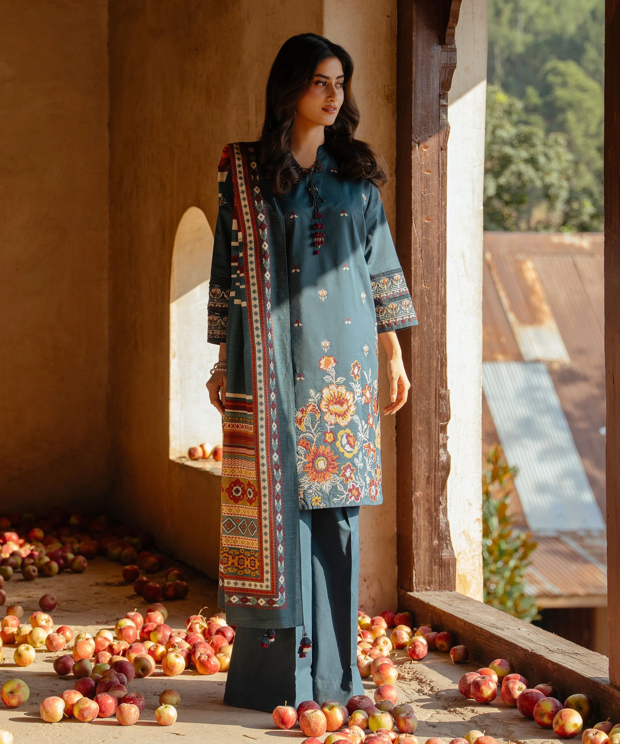 3 Piece - Embroidered Crosshatch Suit